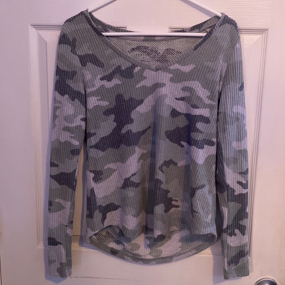Seriously soft camo green long sleeve V-neck shirt